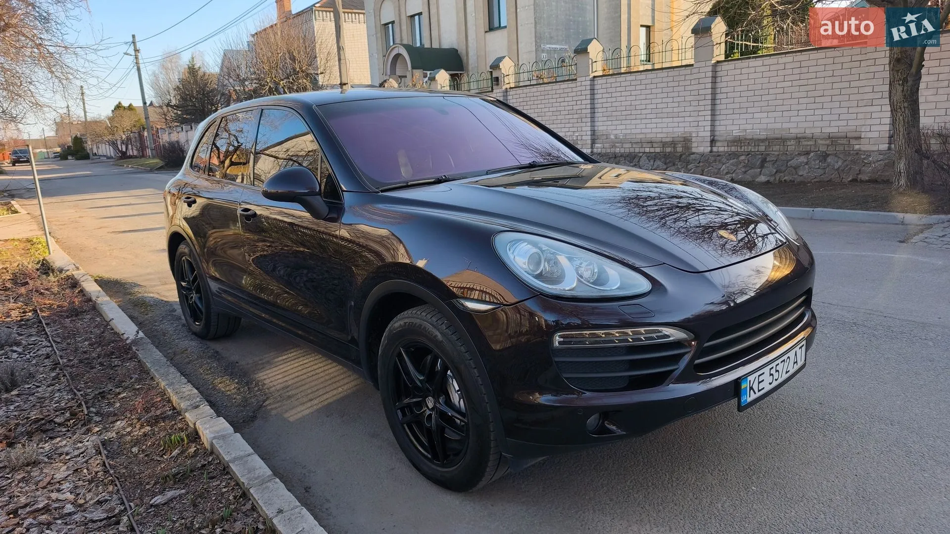 2011 Porsche Cayenne - мініатюра 2