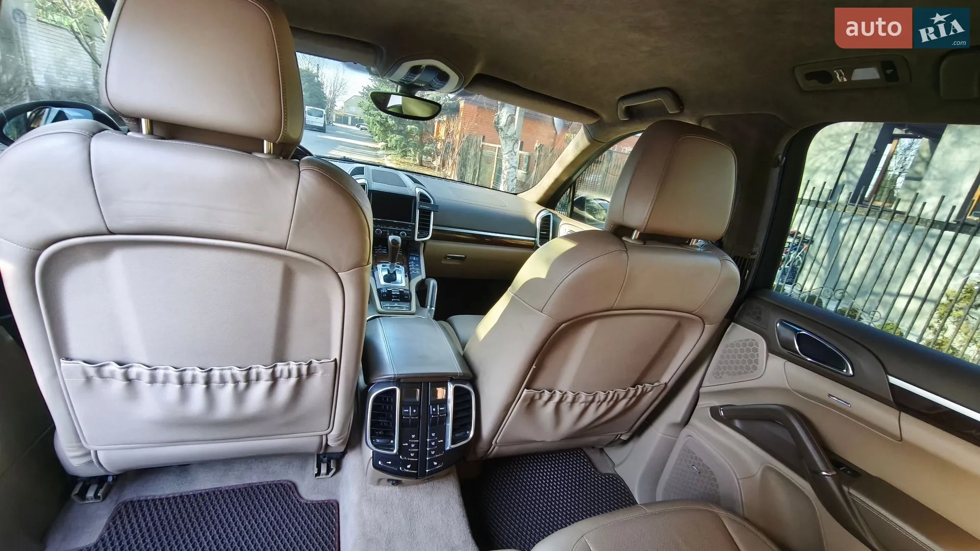 2011 Porsche Cayenne - мініатюра 16
