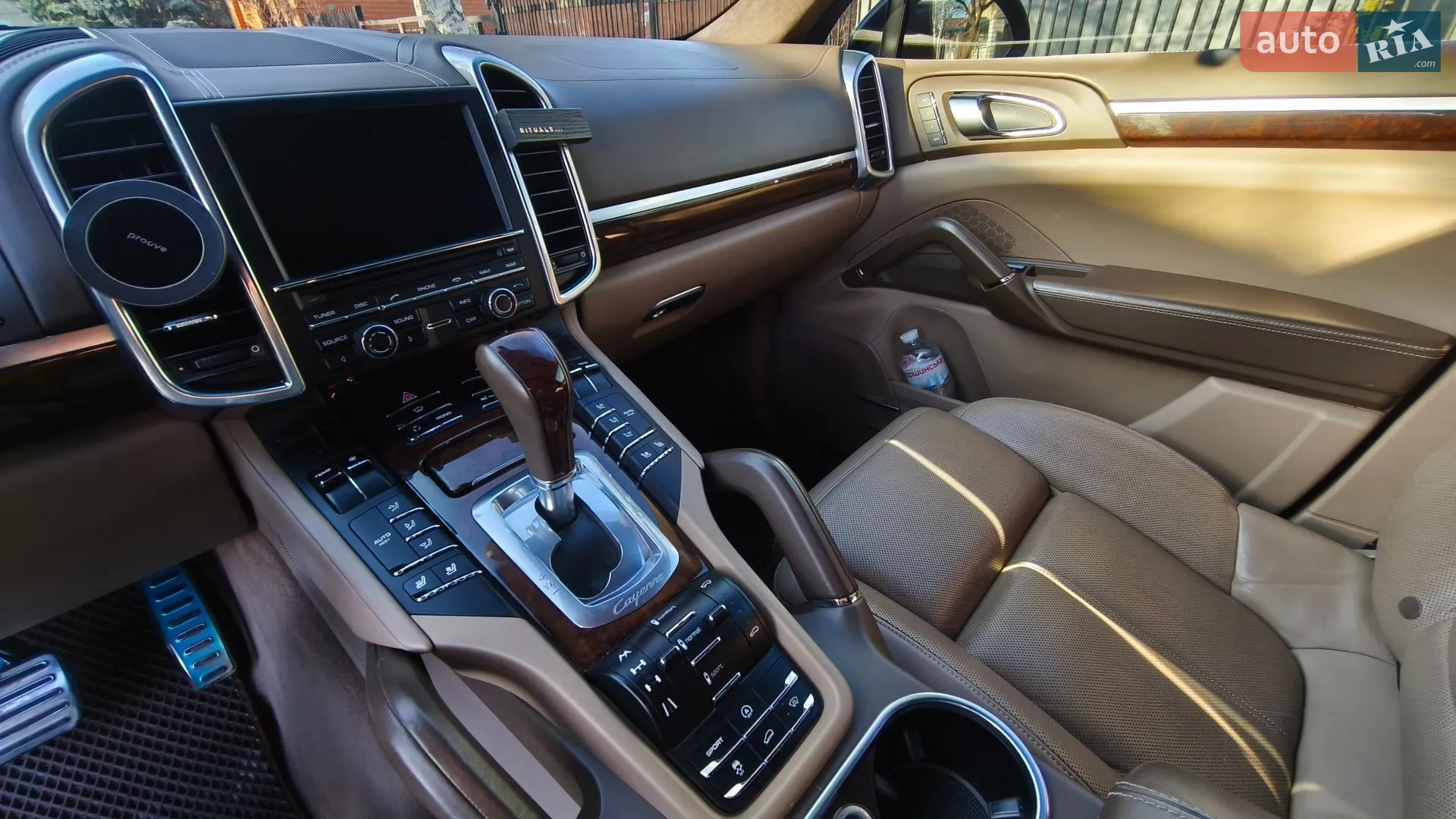 2011 Porsche Cayenne - мініатюра 11