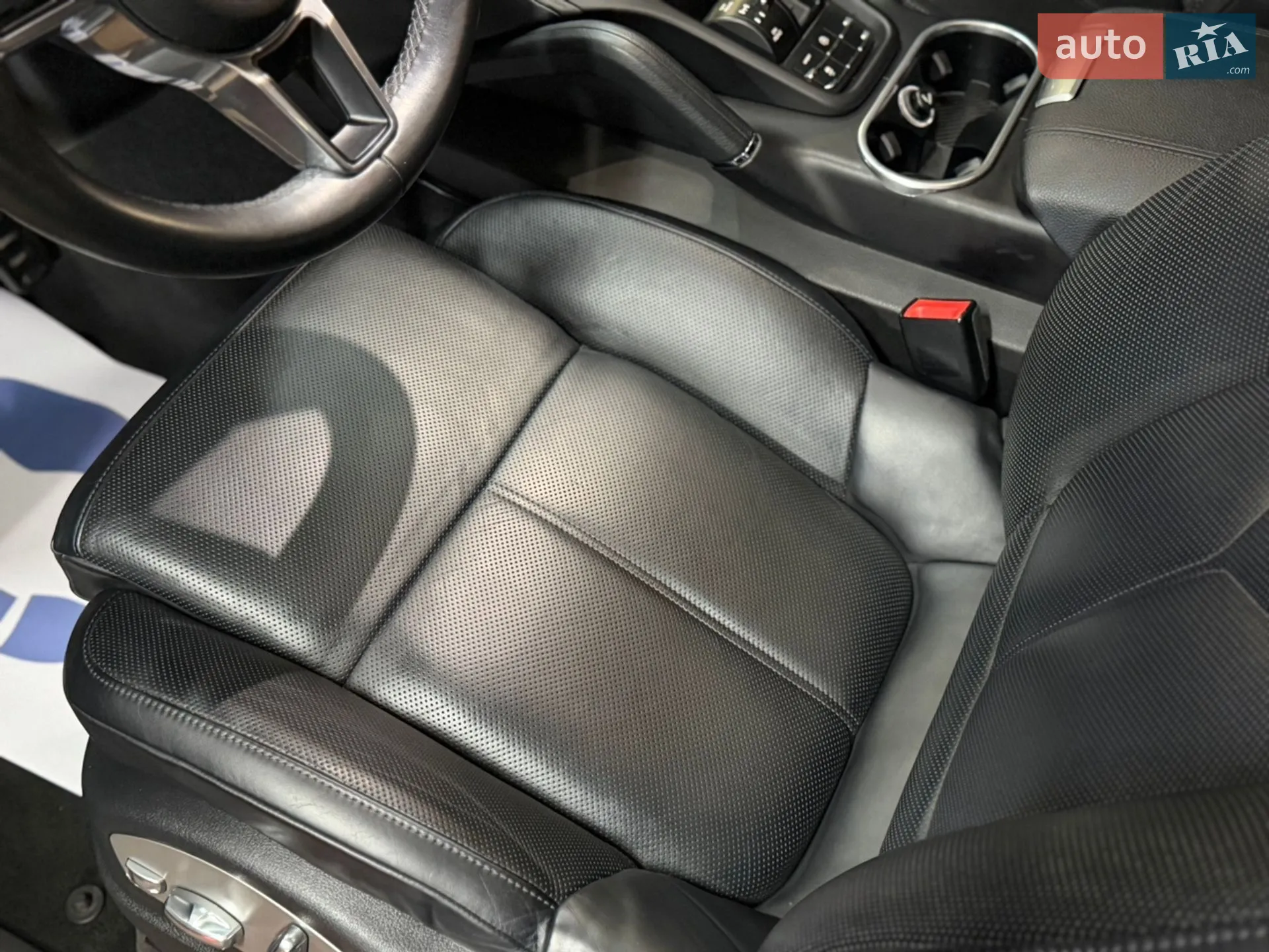 2016 Porsche Cayenne - мініатюра 38
