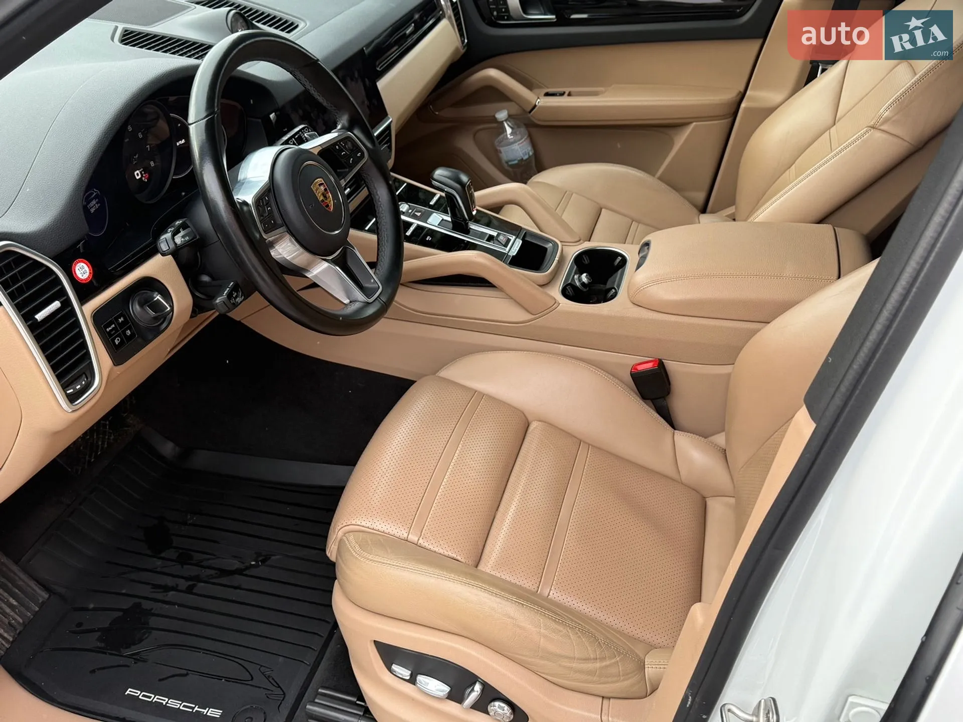 2020 Porsche Cayenne - мініатюра 9