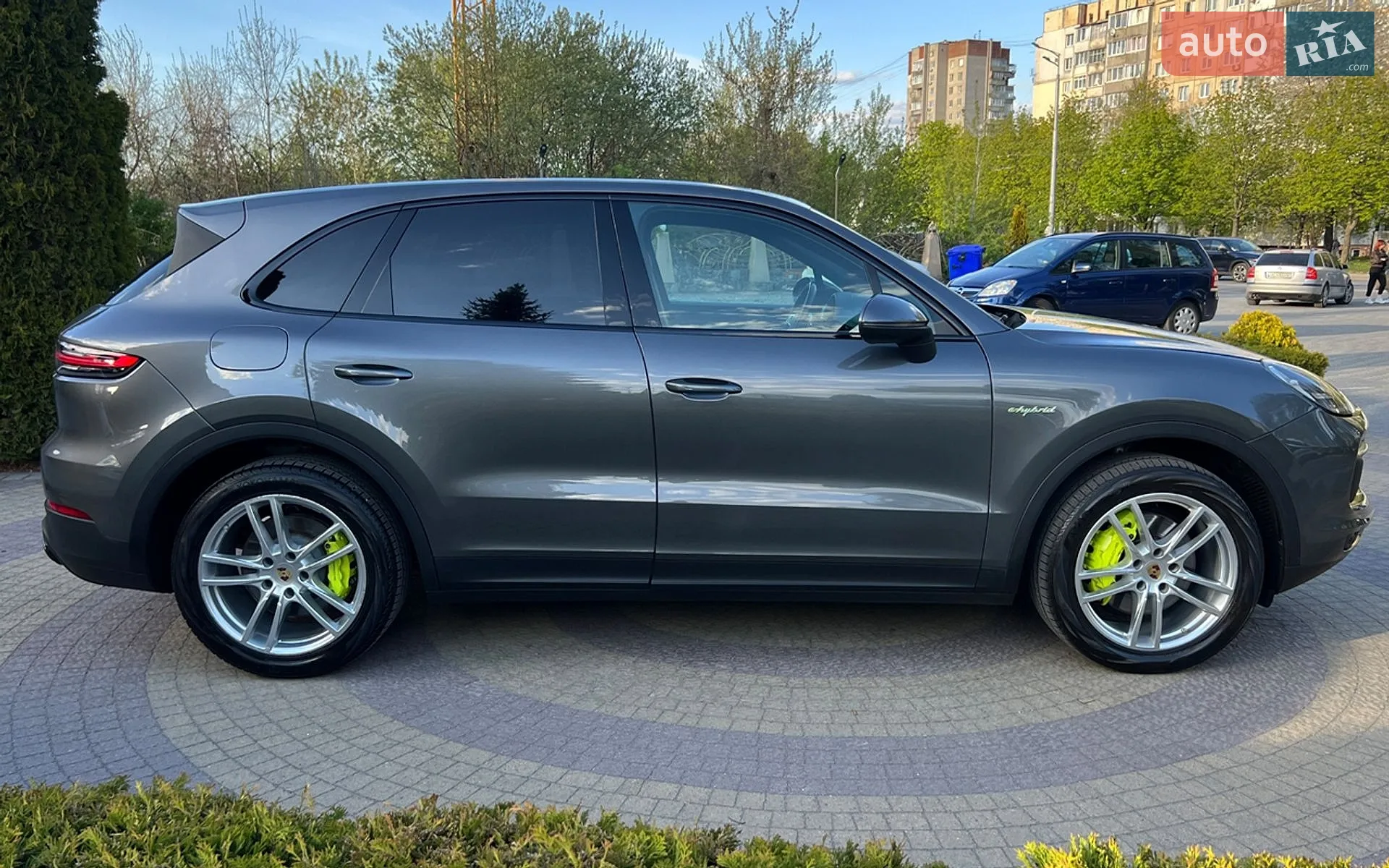 2022 Porsche Cayenne - мініатюра 8