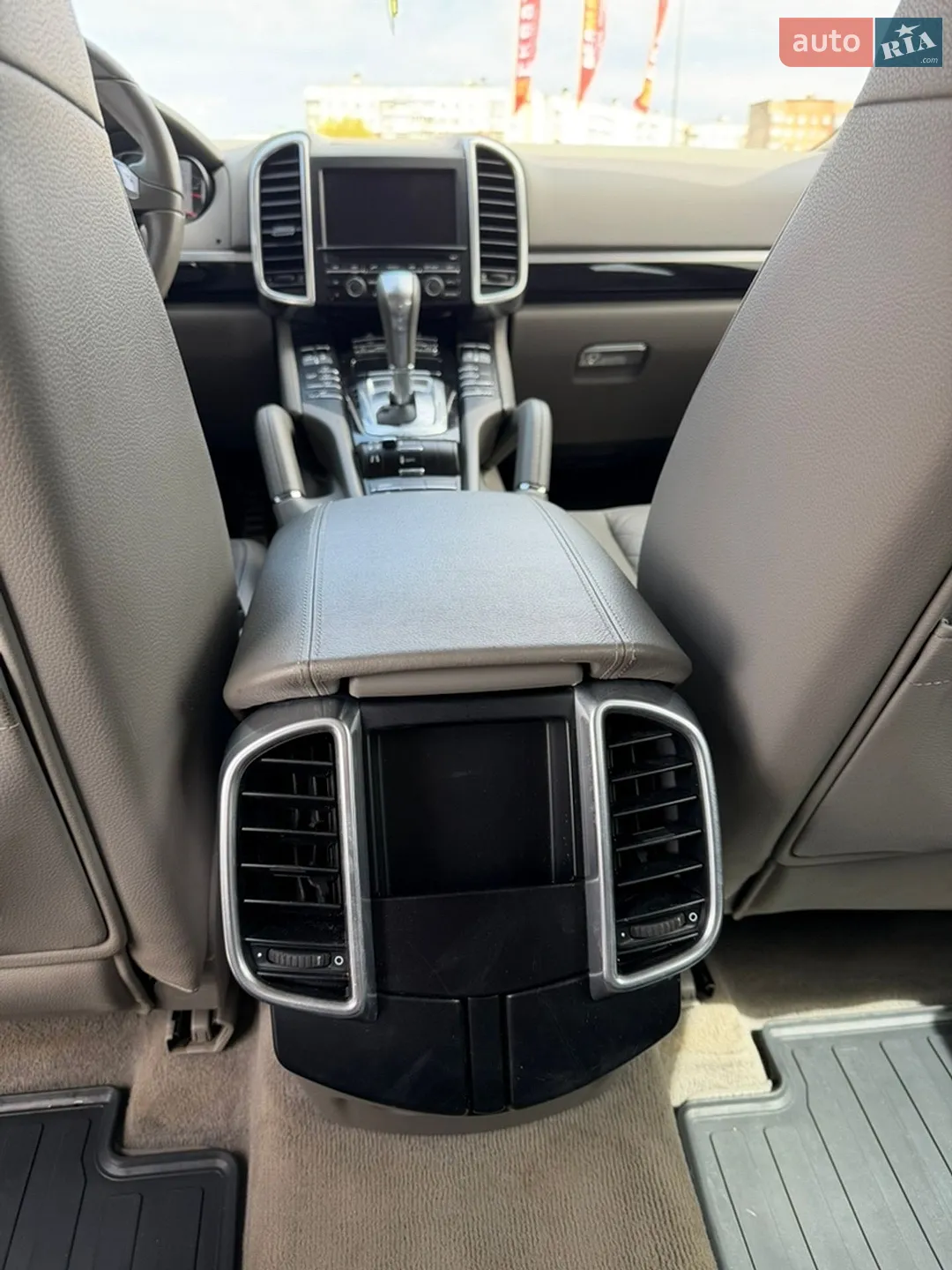 2013 Porsche Cayenne - мініатюра 13