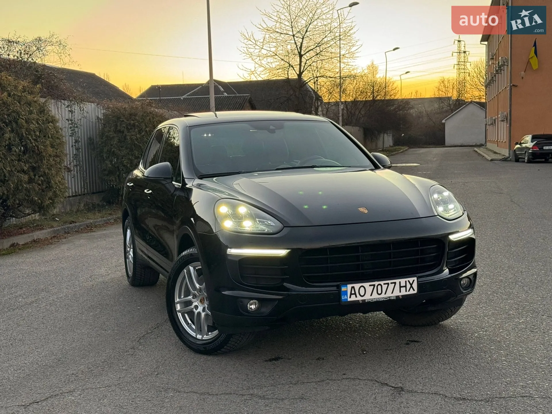 2015 Porsche Cayenne - мініатюра 3