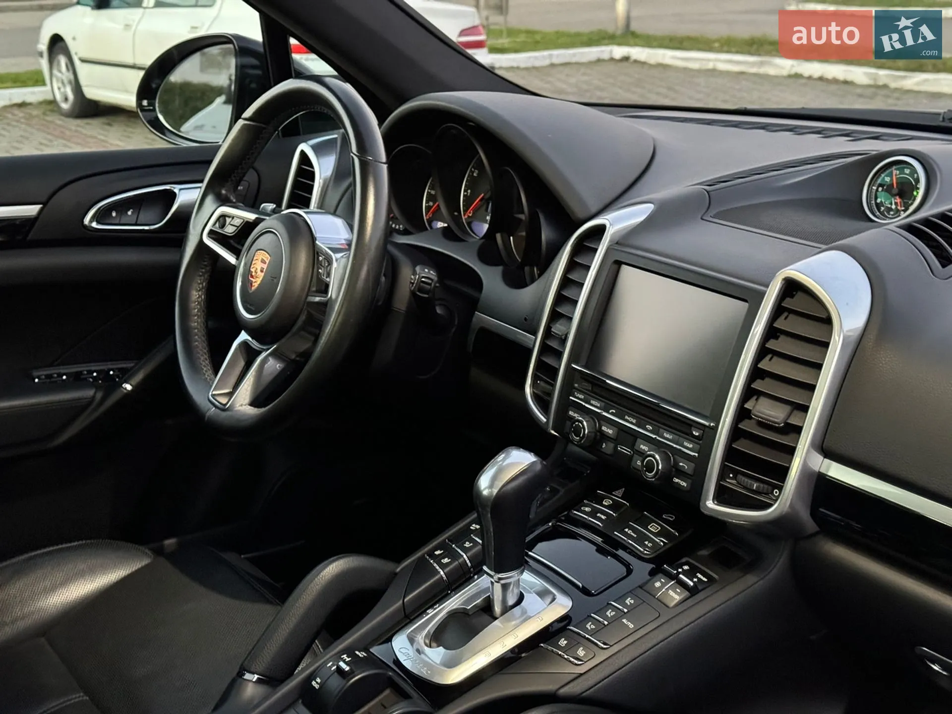 2015 Porsche Cayenne - мініатюра 32