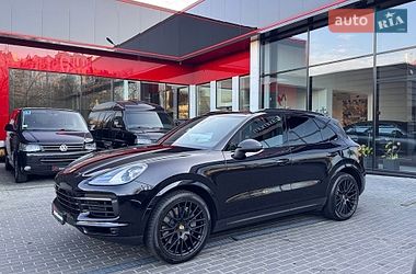 Внедорожник / Кроссовер Porsche Cayenne 2017 в Одессе