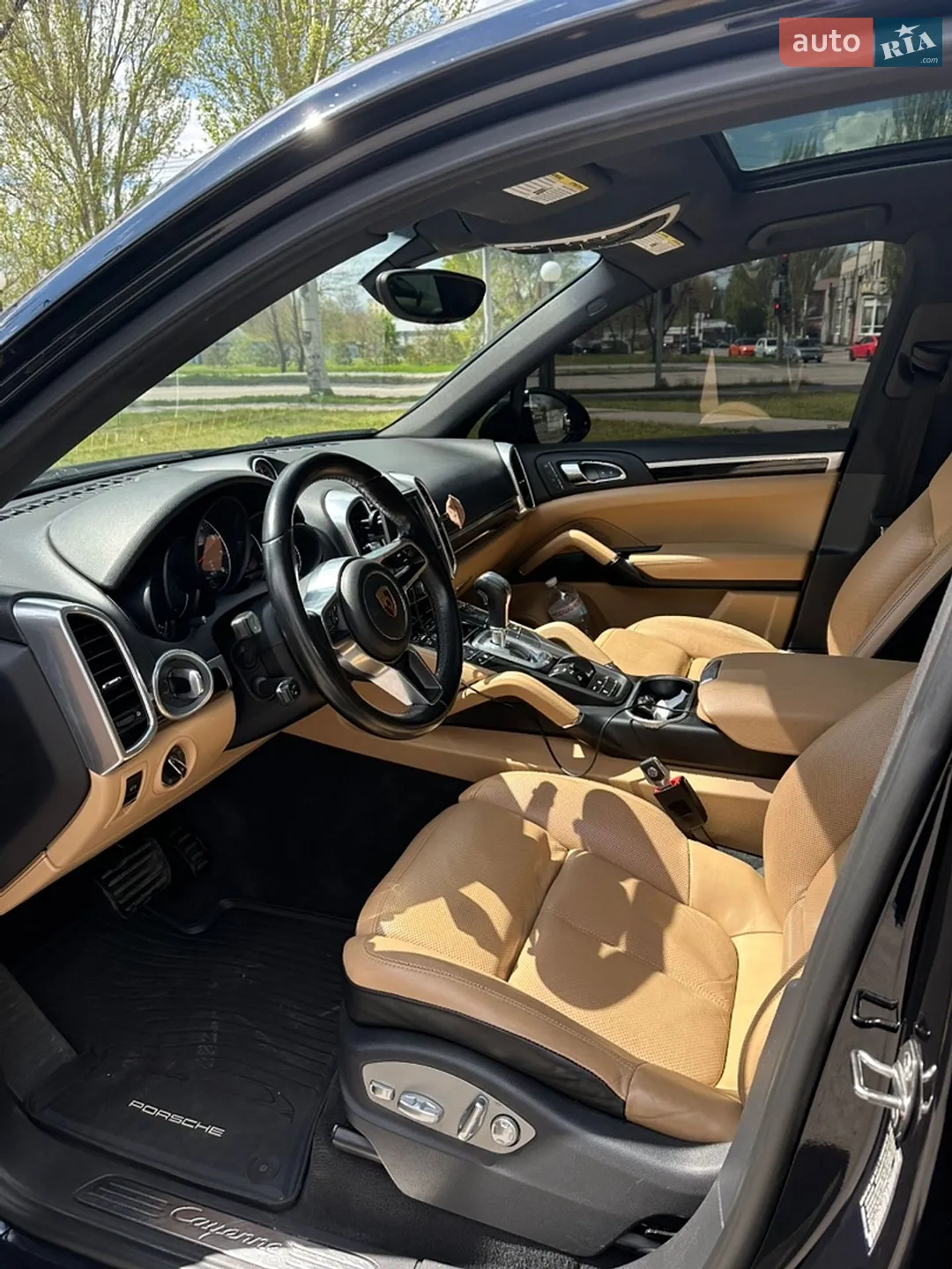 2015 Porsche Cayenne - мініатюра 13