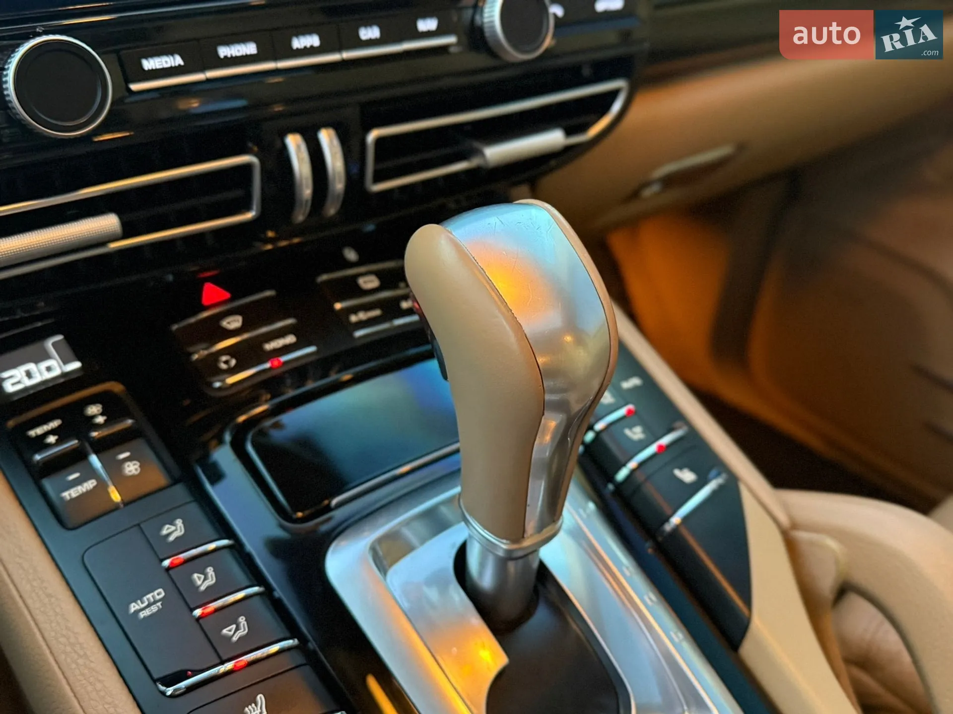 2012 Porsche Cayenne - мініатюра 42