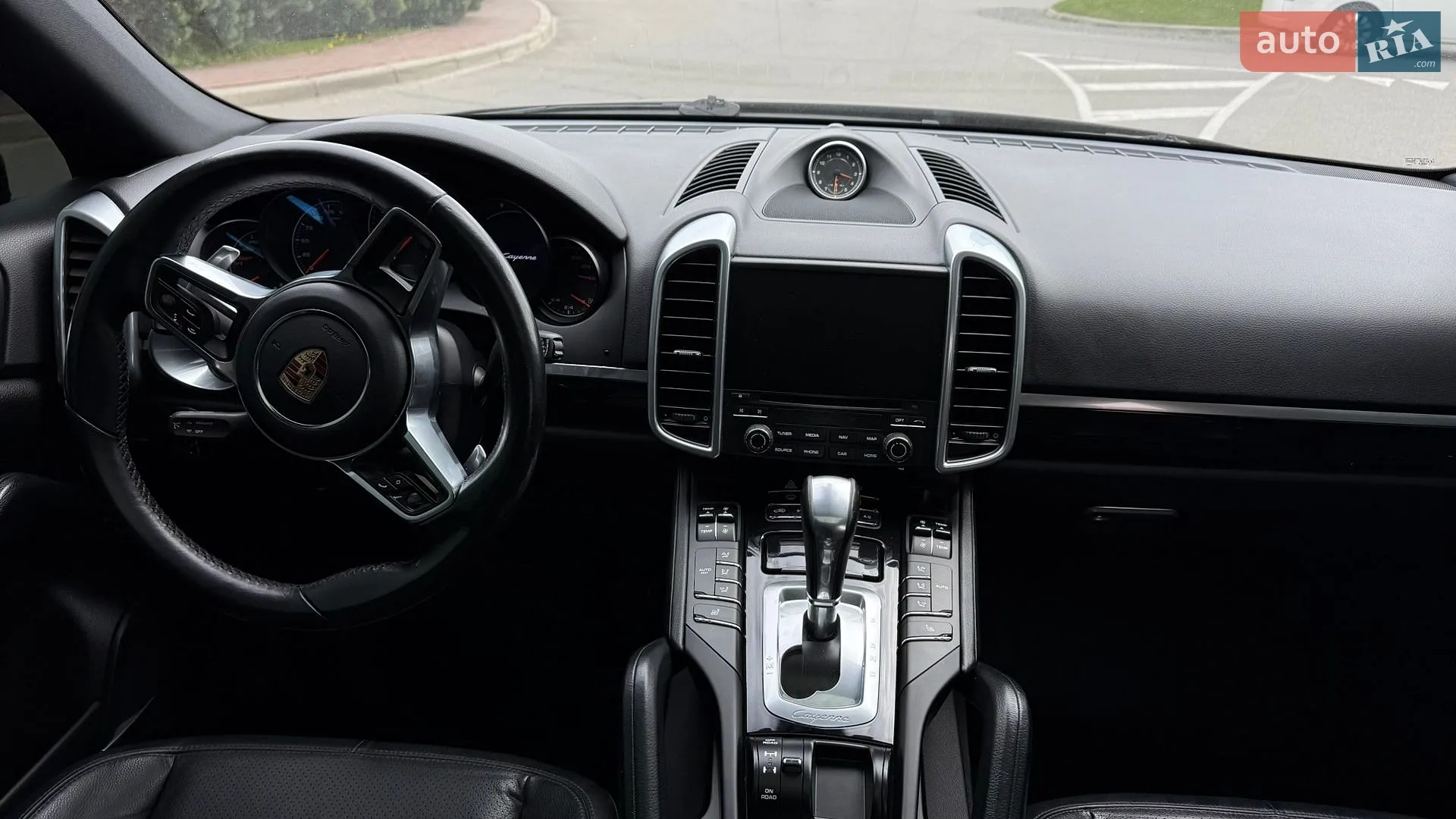 2017 Porsche Cayenne - мініатюра 41