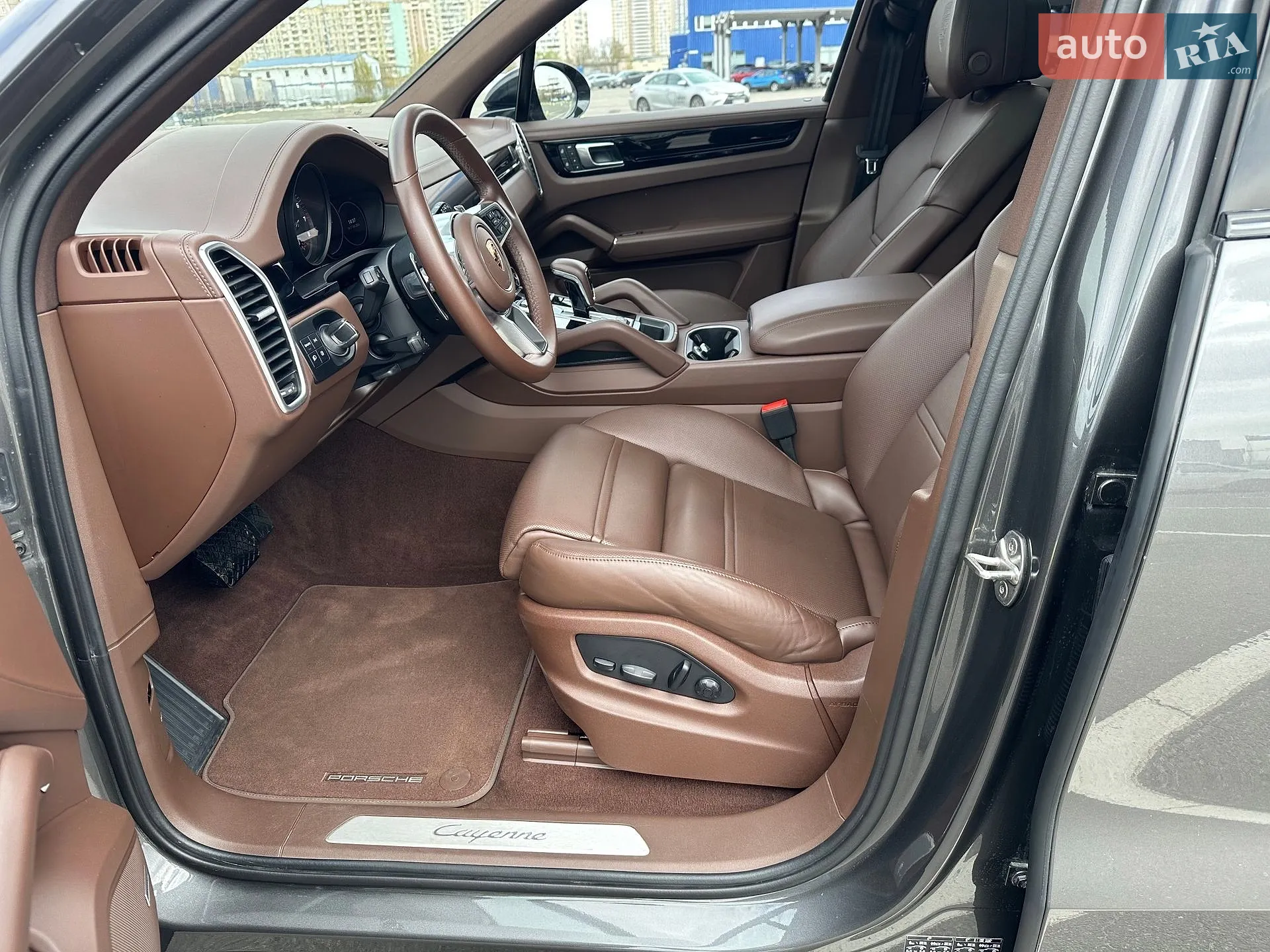 2022 Porsche Cayenne - мініатюра 16