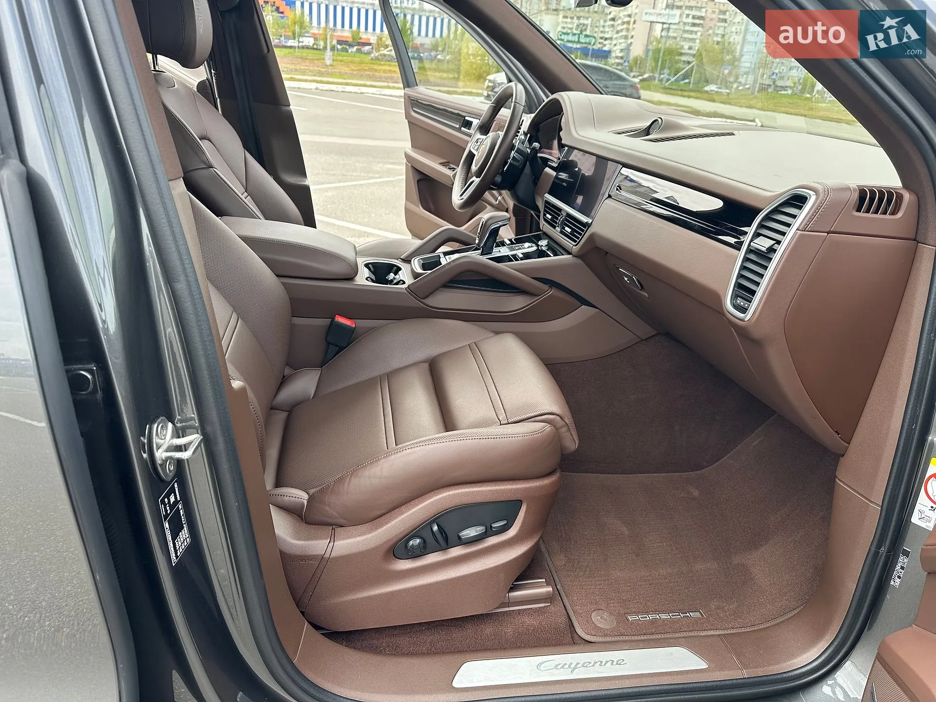 2022 Porsche Cayenne - мініатюра 26