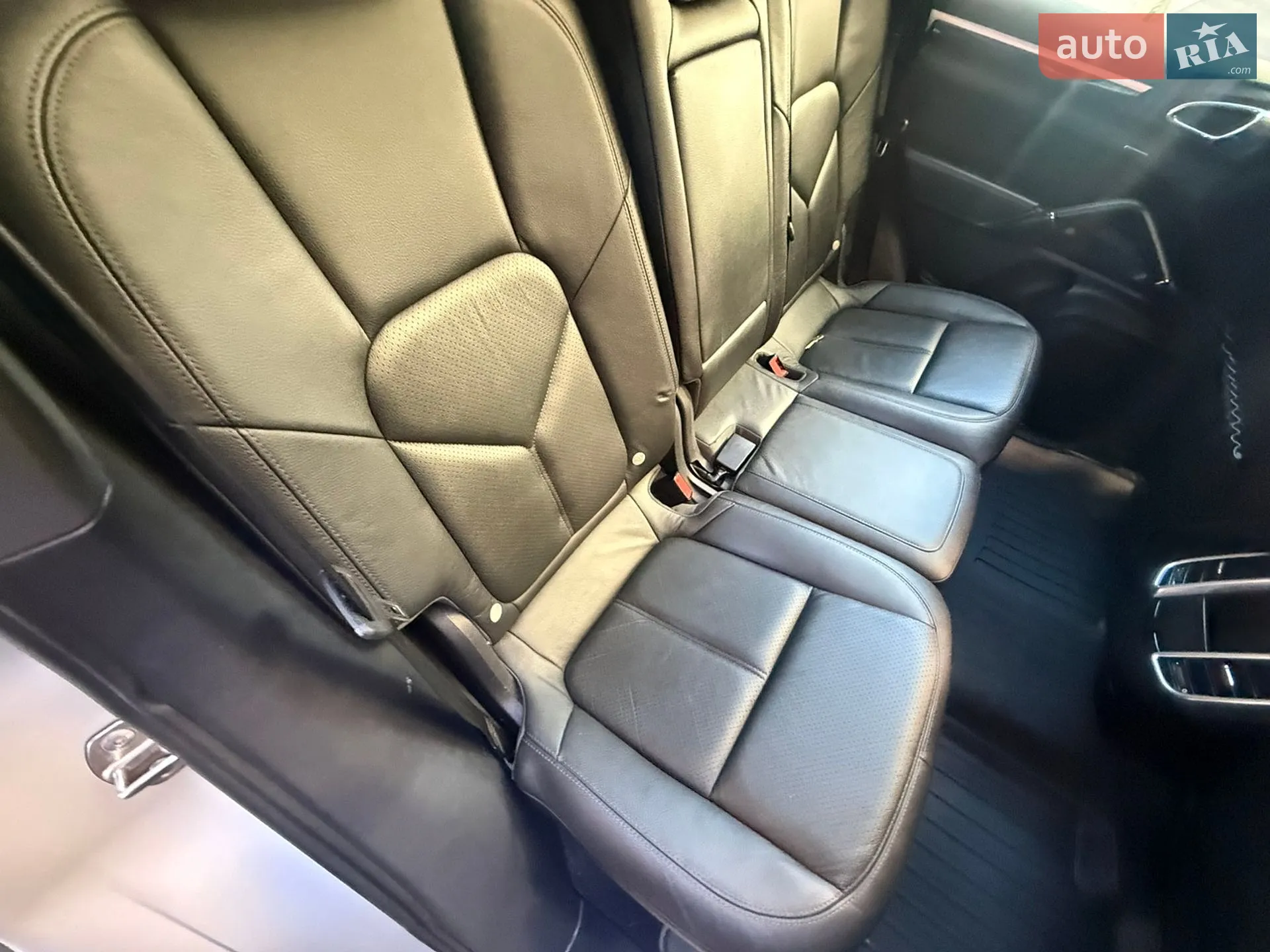 2013 Porsche Cayenne - мініатюра 66