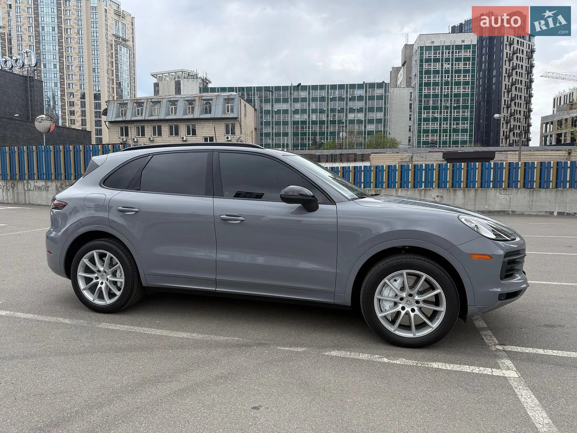 2019 Porsche Cayenne - мініатюра 4