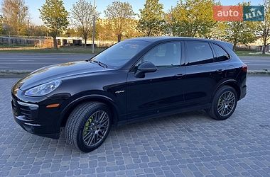 Внедорожник / Кроссовер Porsche Cayenne 2016 в Львове
