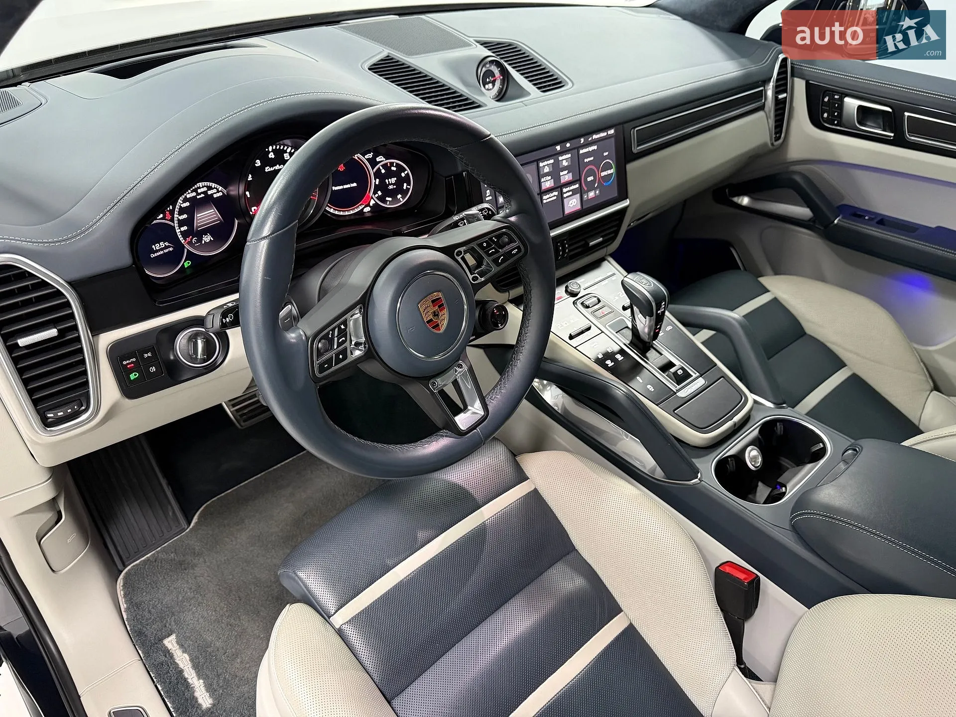 2019 Porsche Cayenne - мініатюра 28