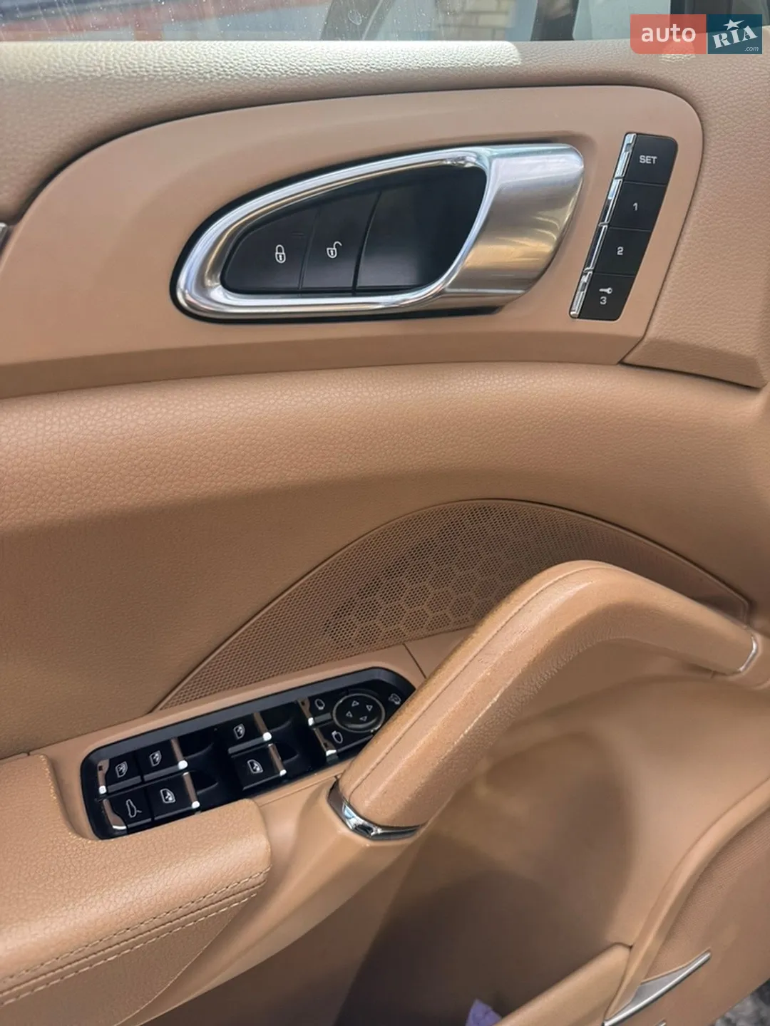 2012 Porsche Cayenne - мініатюра 12