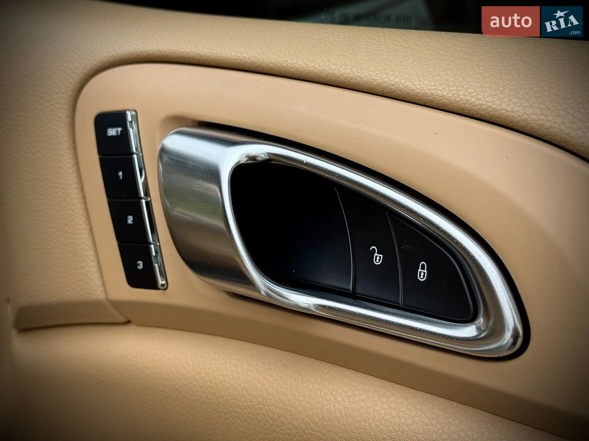 2012 Porsche Cayenne - мініатюра 25