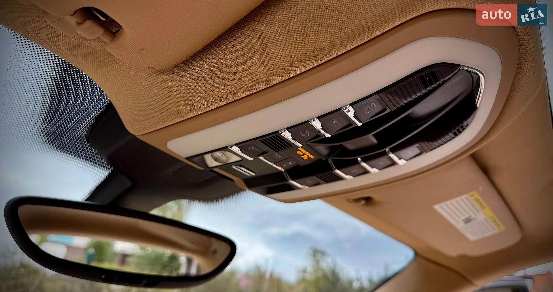 2012 Porsche Cayenne - мініатюра 36
