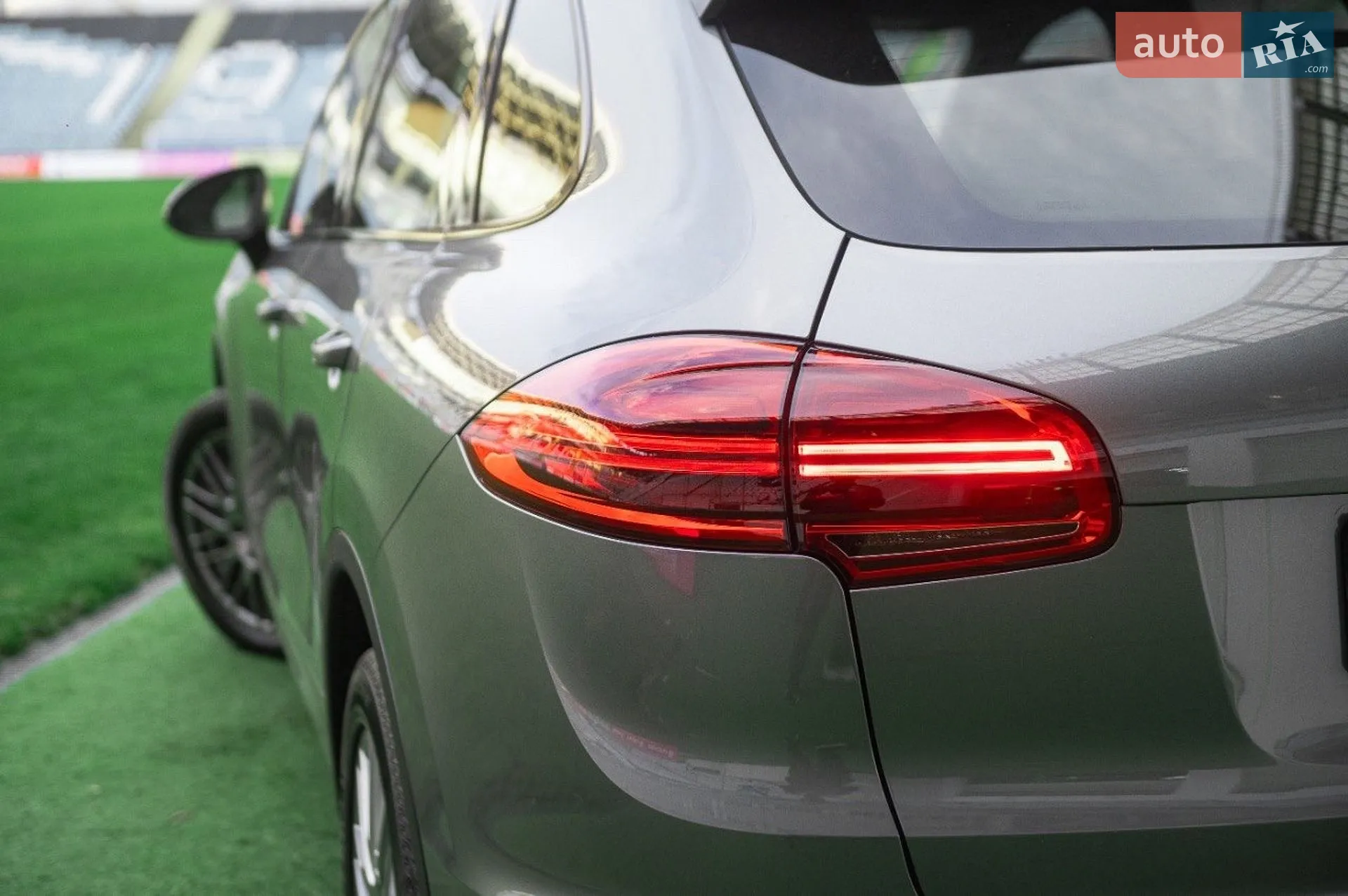 2016 Porsche Cayenne - мініатюра 22