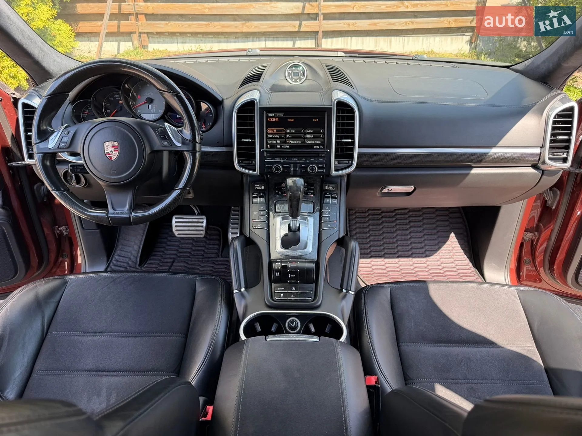 2012 Porsche Cayenne - мініатюра 22