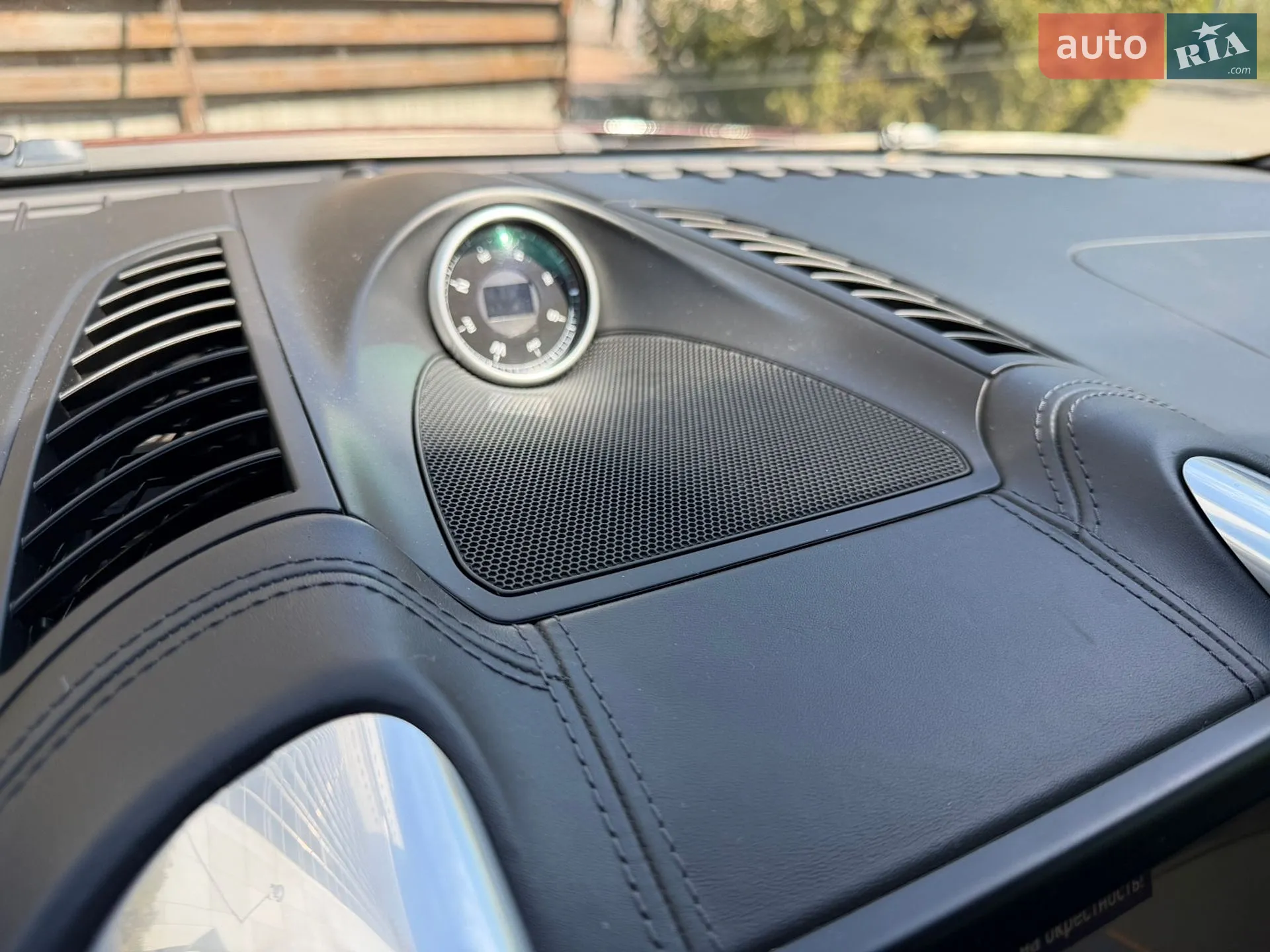 2012 Porsche Cayenne - мініатюра 28