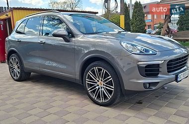 Внедорожник / Кроссовер Porsche Cayenne 2017 в Тернополе