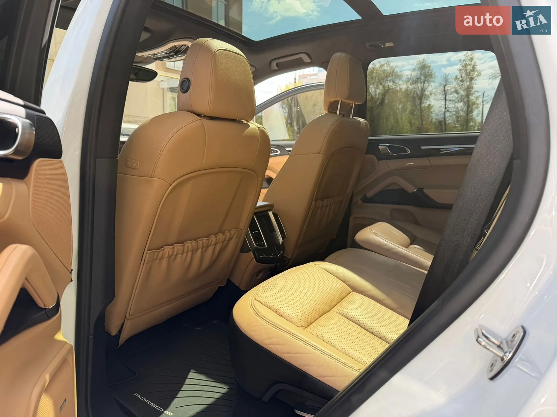 2015 Porsche Cayenne - мініатюра 40