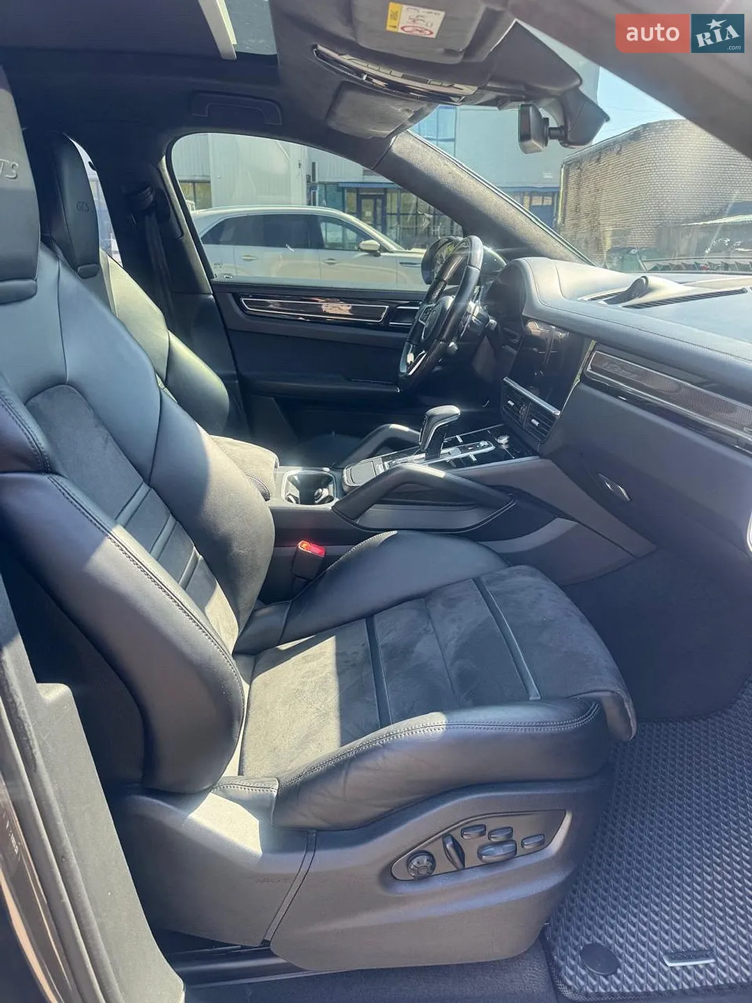 2022 Porsche Cayenne - мініатюра 7