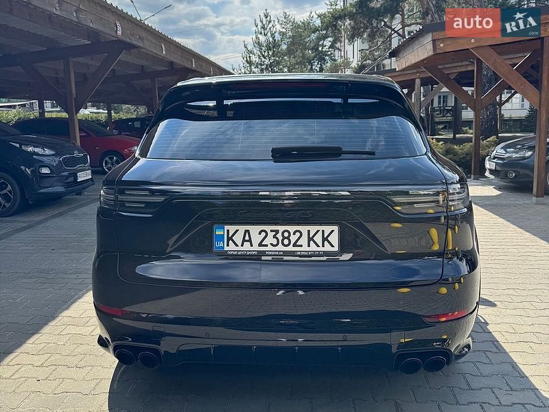 Внедорожник / Кроссовер Porsche Cayenne 2021 в Киеве