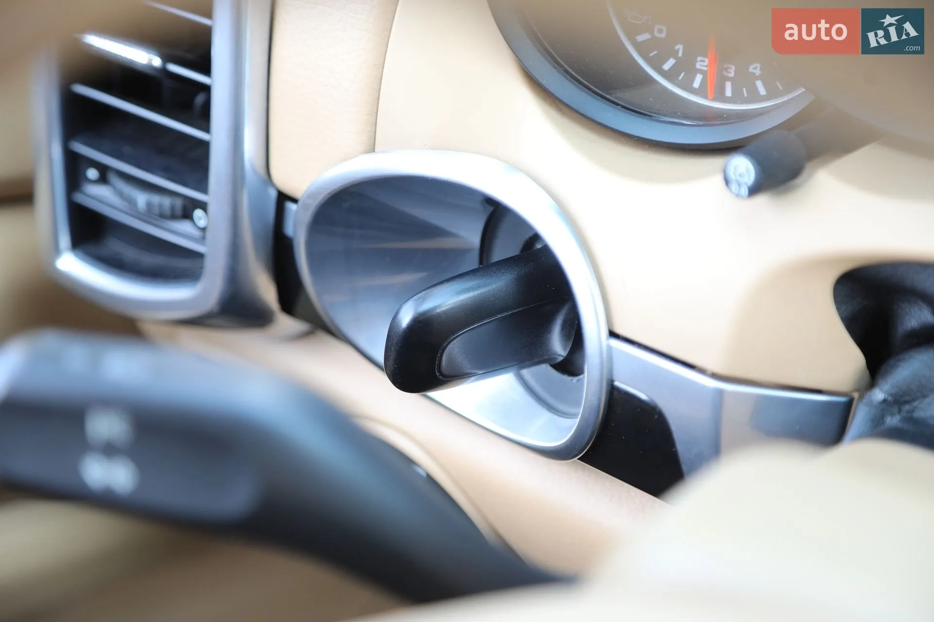 2013 Porsche Cayenne - мініатюра 27