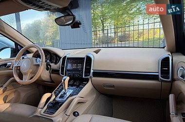Внедорожник / Кроссовер Porsche Cayenne 2013 в Хмельницком