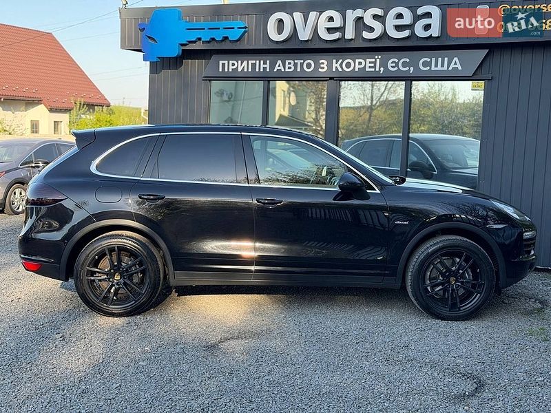 Внедорожник / Кроссовер Porsche Cayenne 2013 в Хмельницком