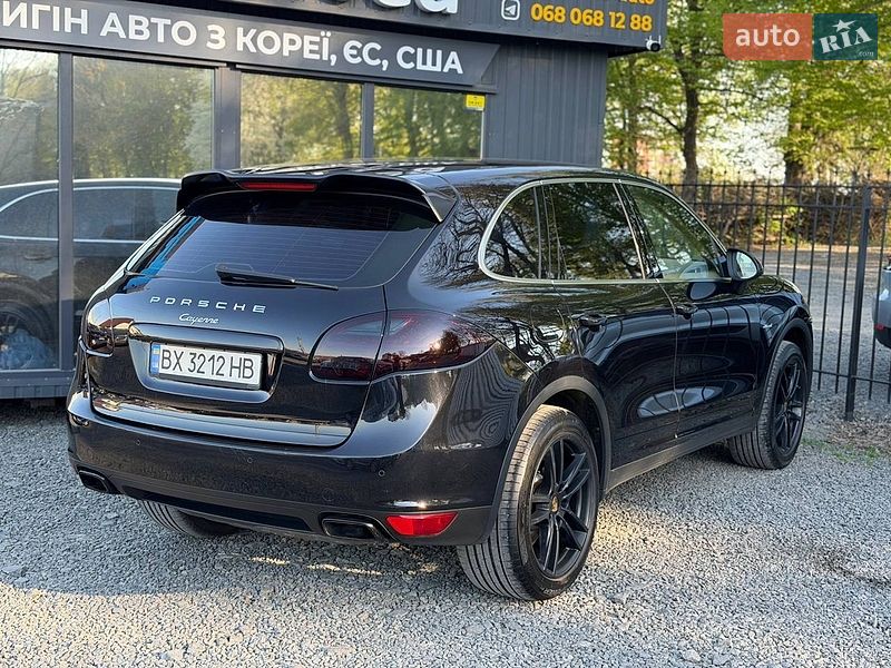 Внедорожник / Кроссовер Porsche Cayenne 2013 в Хмельницком