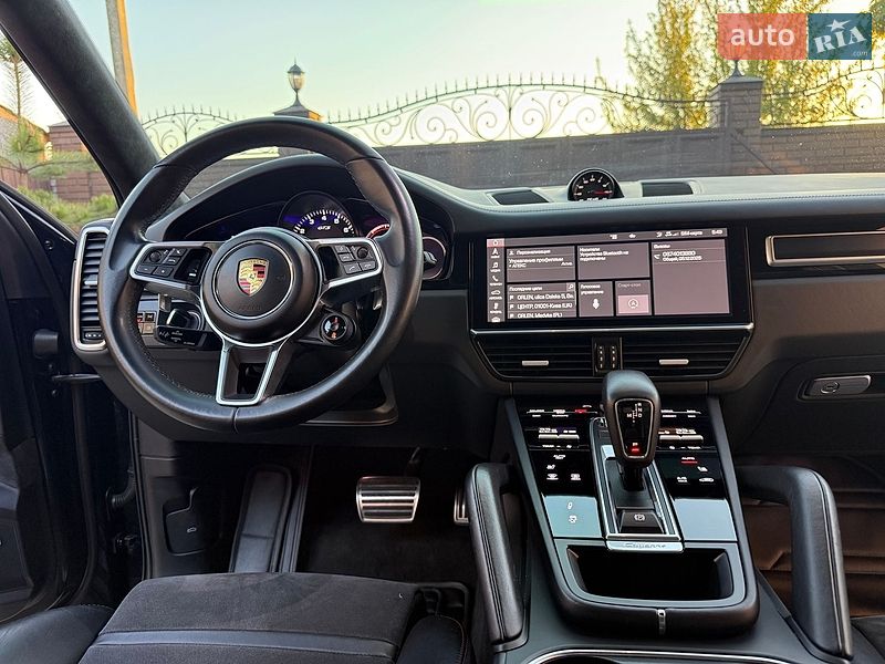 Внедорожник / Кроссовер Porsche Cayenne 2021 в Киеве