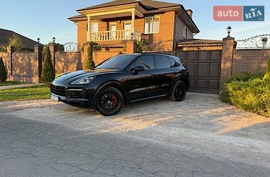 Внедорожник / Кроссовер Porsche Cayenne 2021 в Киеве