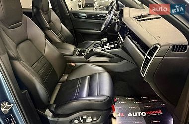Внедорожник / Кроссовер Porsche Cayenne 2018 в Львове