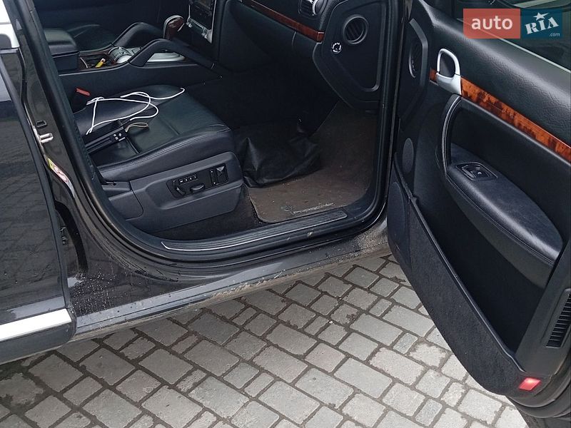 Внедорожник / Кроссовер Porsche Cayenne 2007 в Тысменице