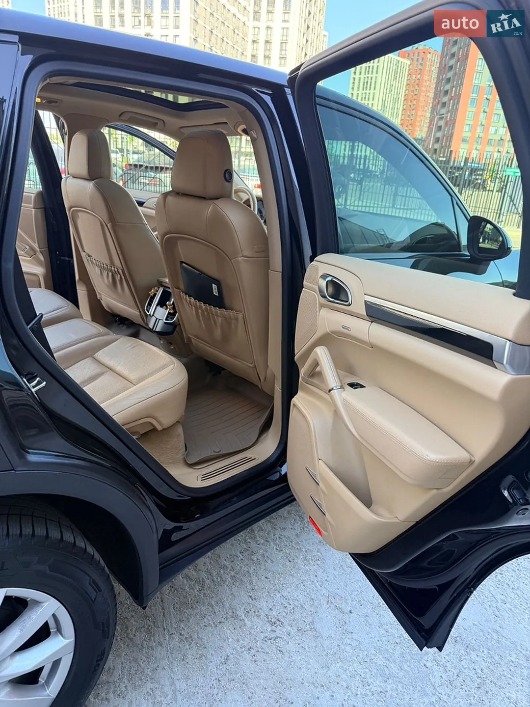 2012 Porsche Cayenne - мініатюра 8