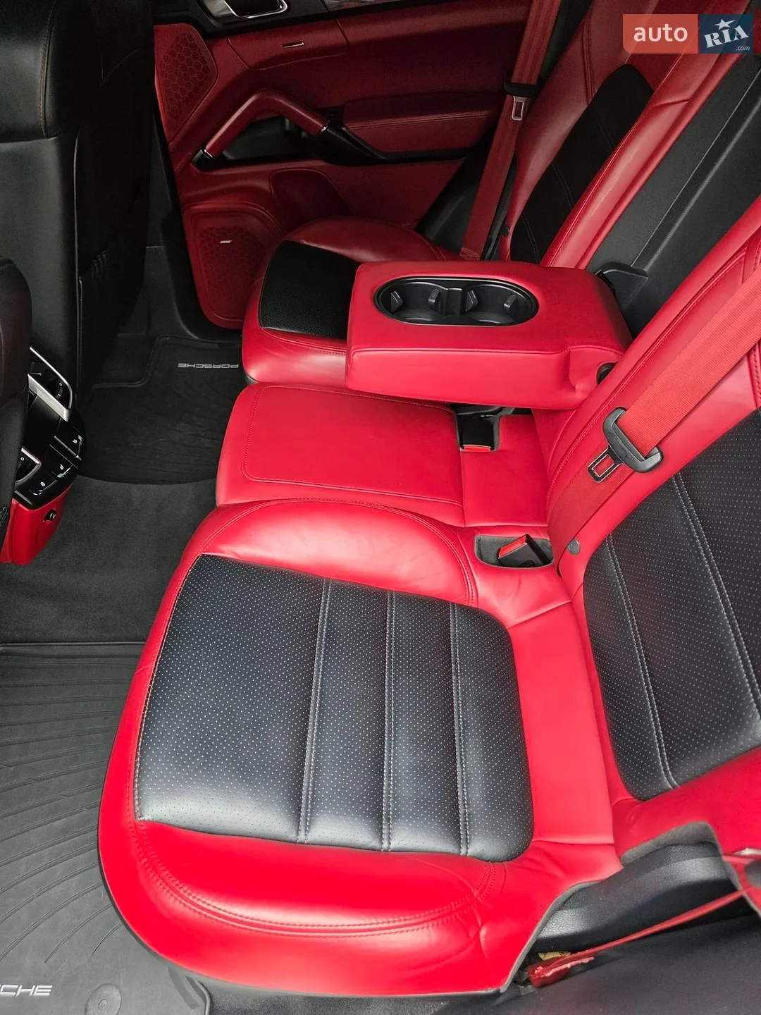 2015 Porsche Cayenne - мініатюра 20