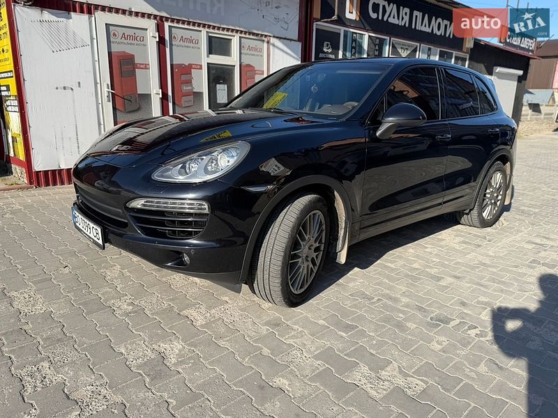 Позашляховик / Кросовер Porsche Cayenne 2012 в Тернополі