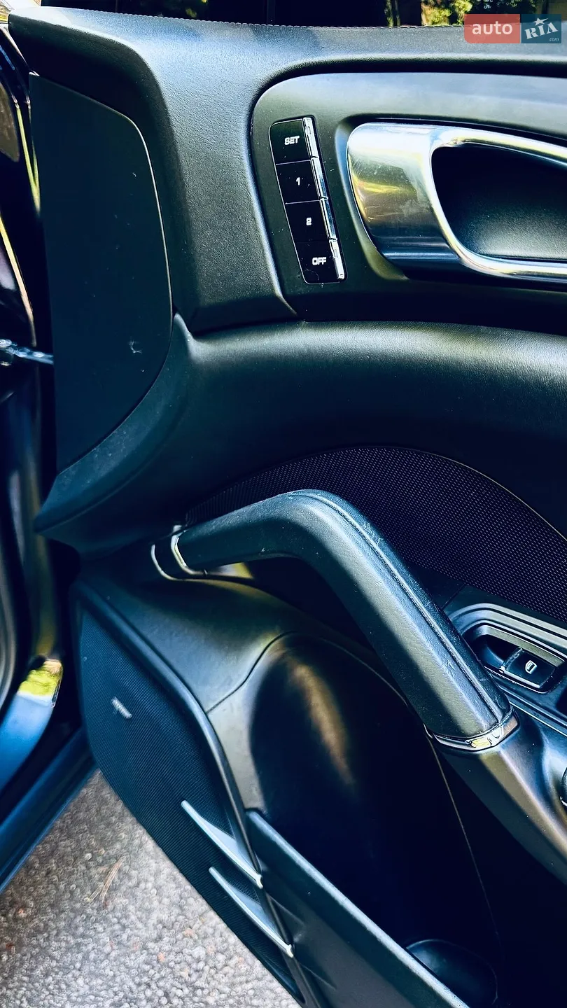 2010 Porsche Cayenne - мініатюра 171