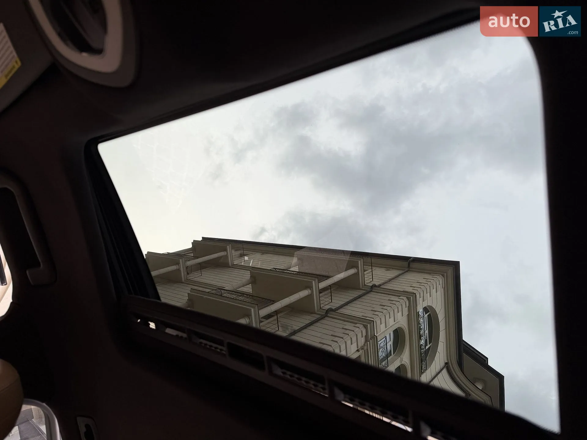2011 Porsche Cayenne - мініатюра 59