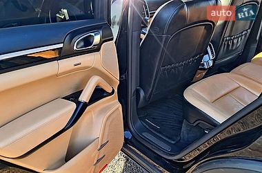 Внедорожник / Кроссовер Porsche Cayenne 2014 в Житомире