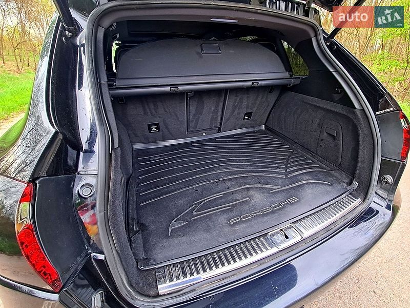 Внедорожник / Кроссовер Porsche Cayenne 2014 в Житомире