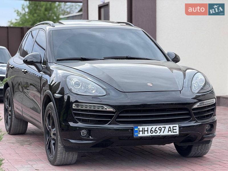 Позашляховик / Кросовер Porsche Cayenne 2013 в Дніпрі фото 7 Позашляховик / Кросовер Porsche Cayenne 2013 в Дніпрі