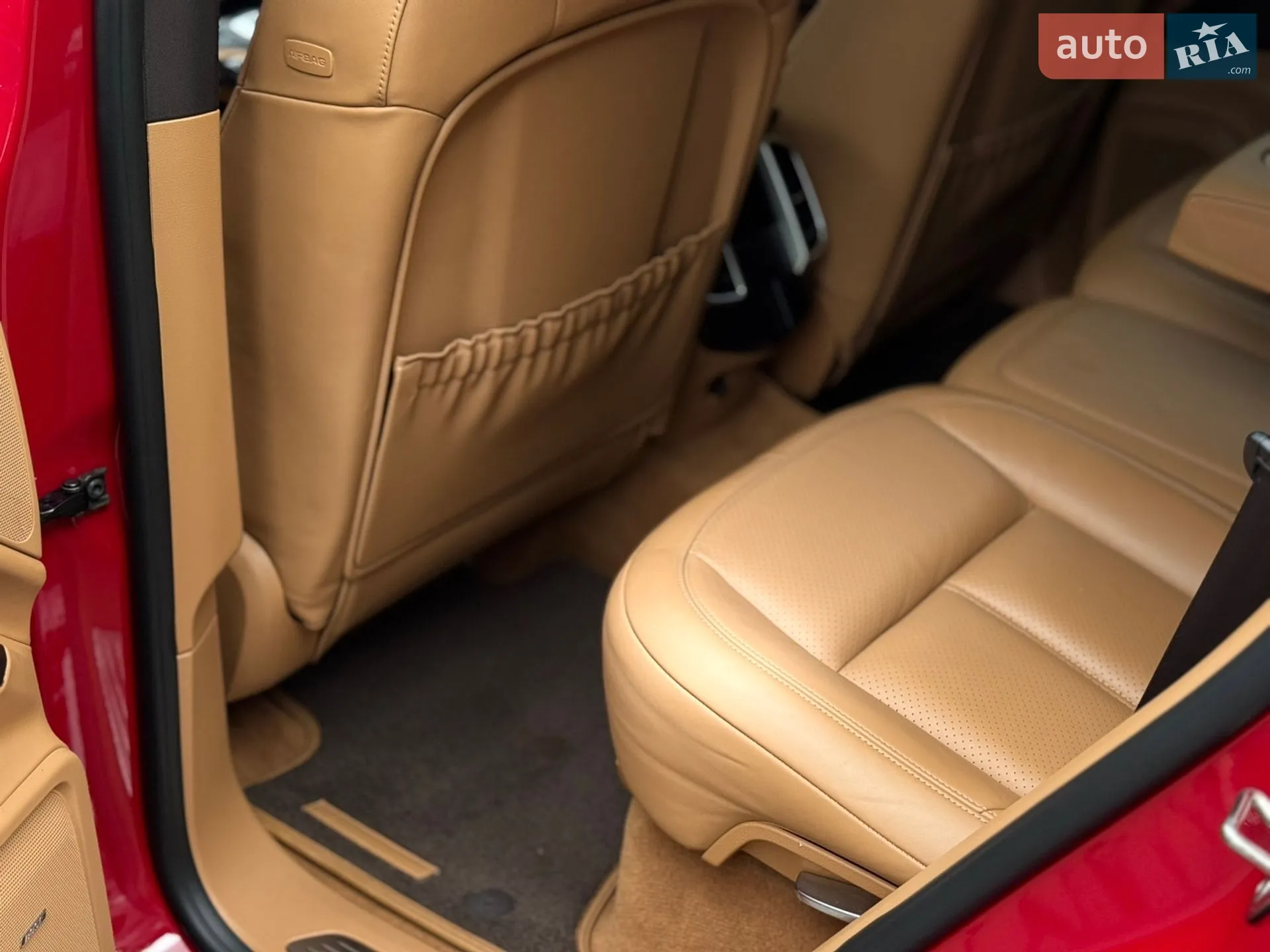 2016 Porsche Cayenne - мініатюра 8