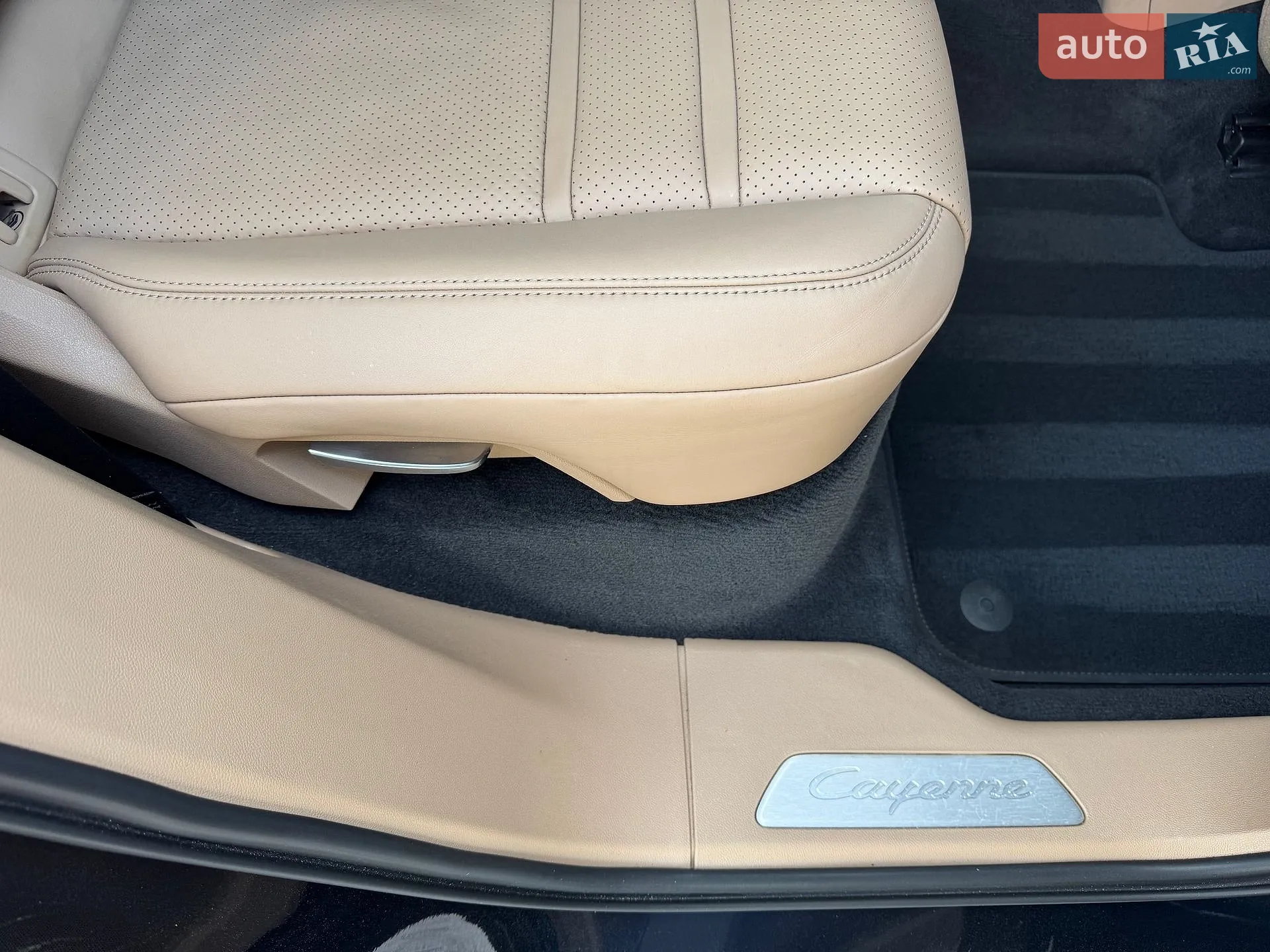 2019 Porsche Cayenne - мініатюра 110