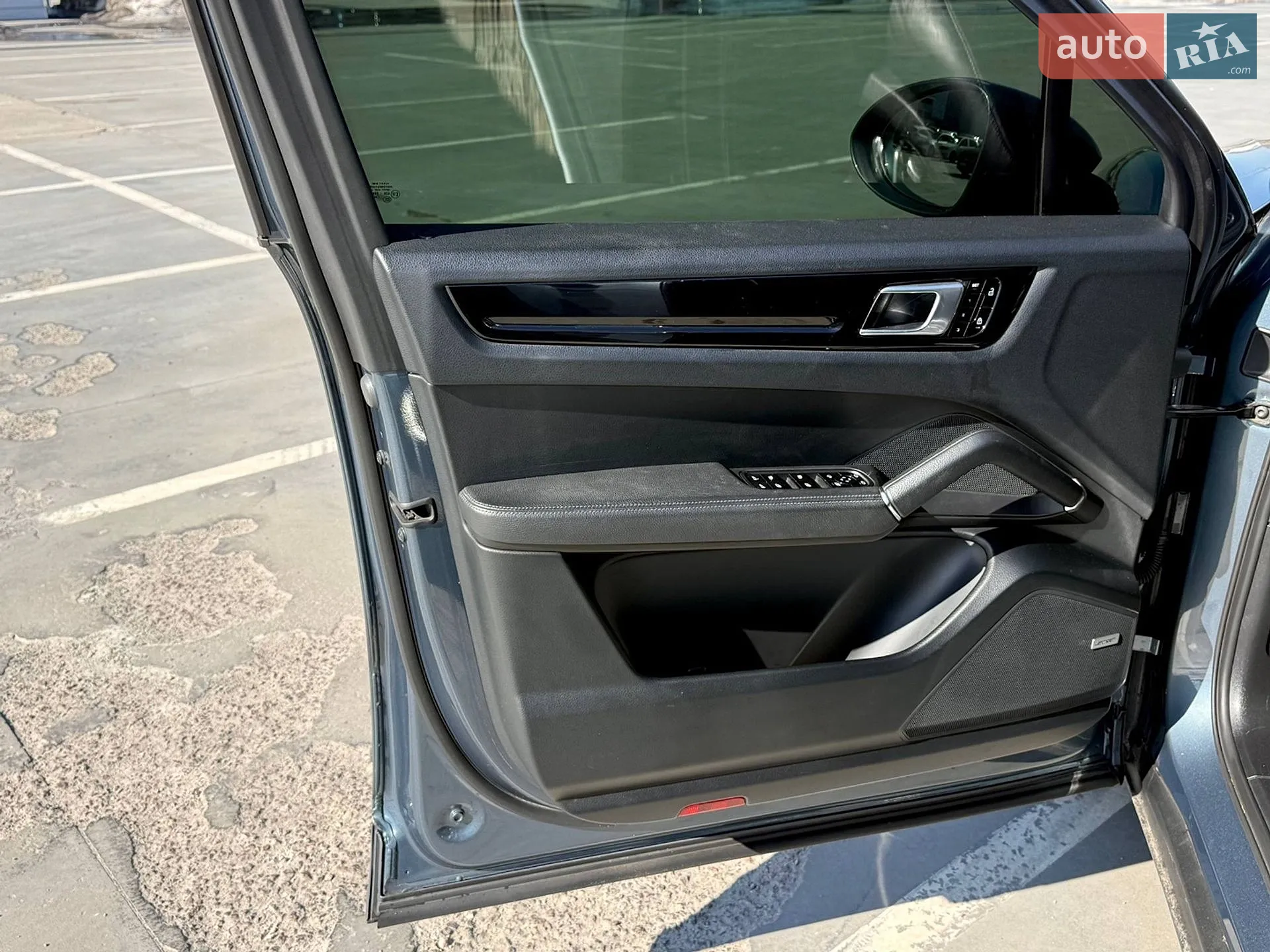 2019 Porsche Cayenne - мініатюра 34