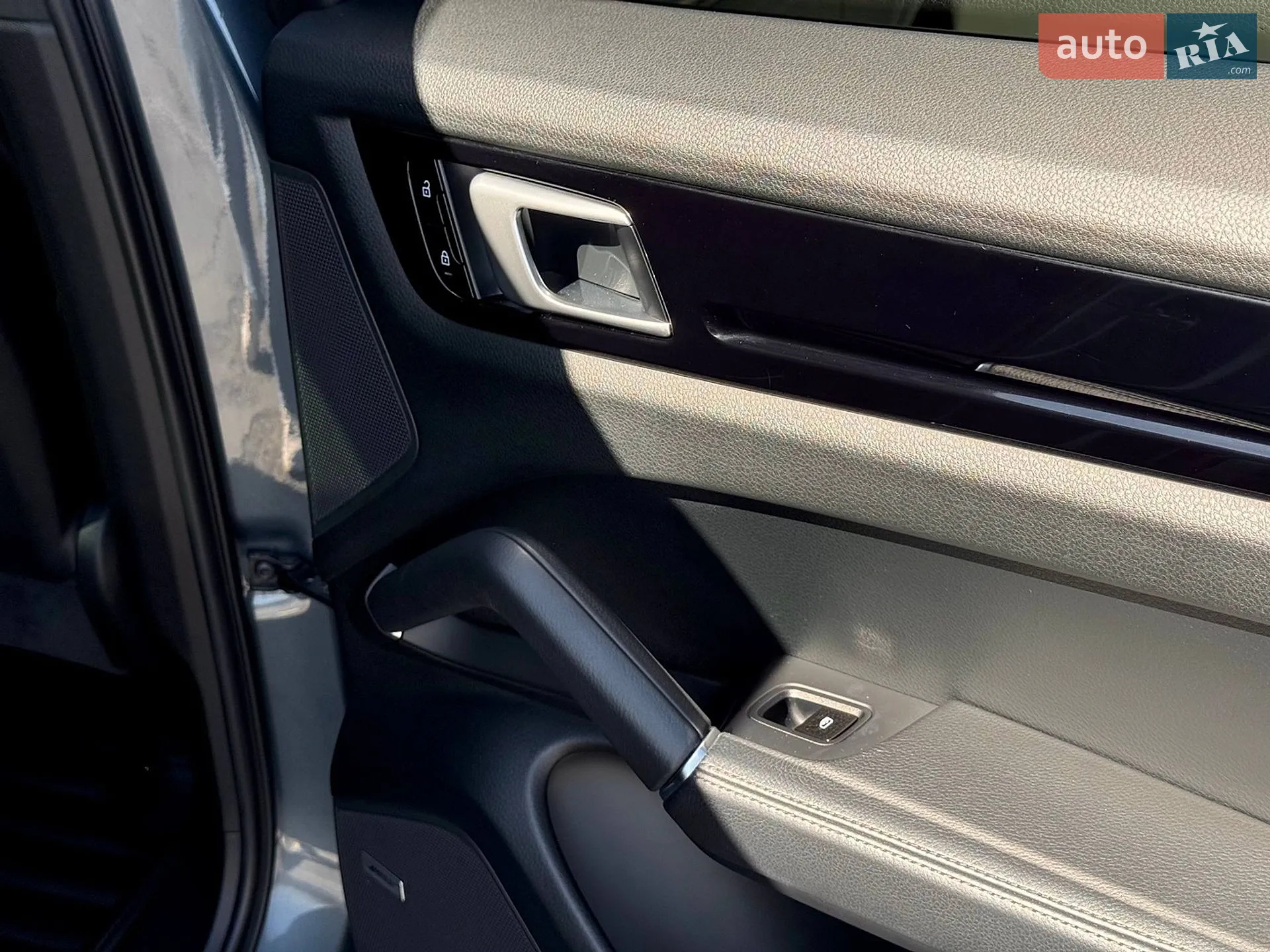 2019 Porsche Cayenne - мініатюра 39