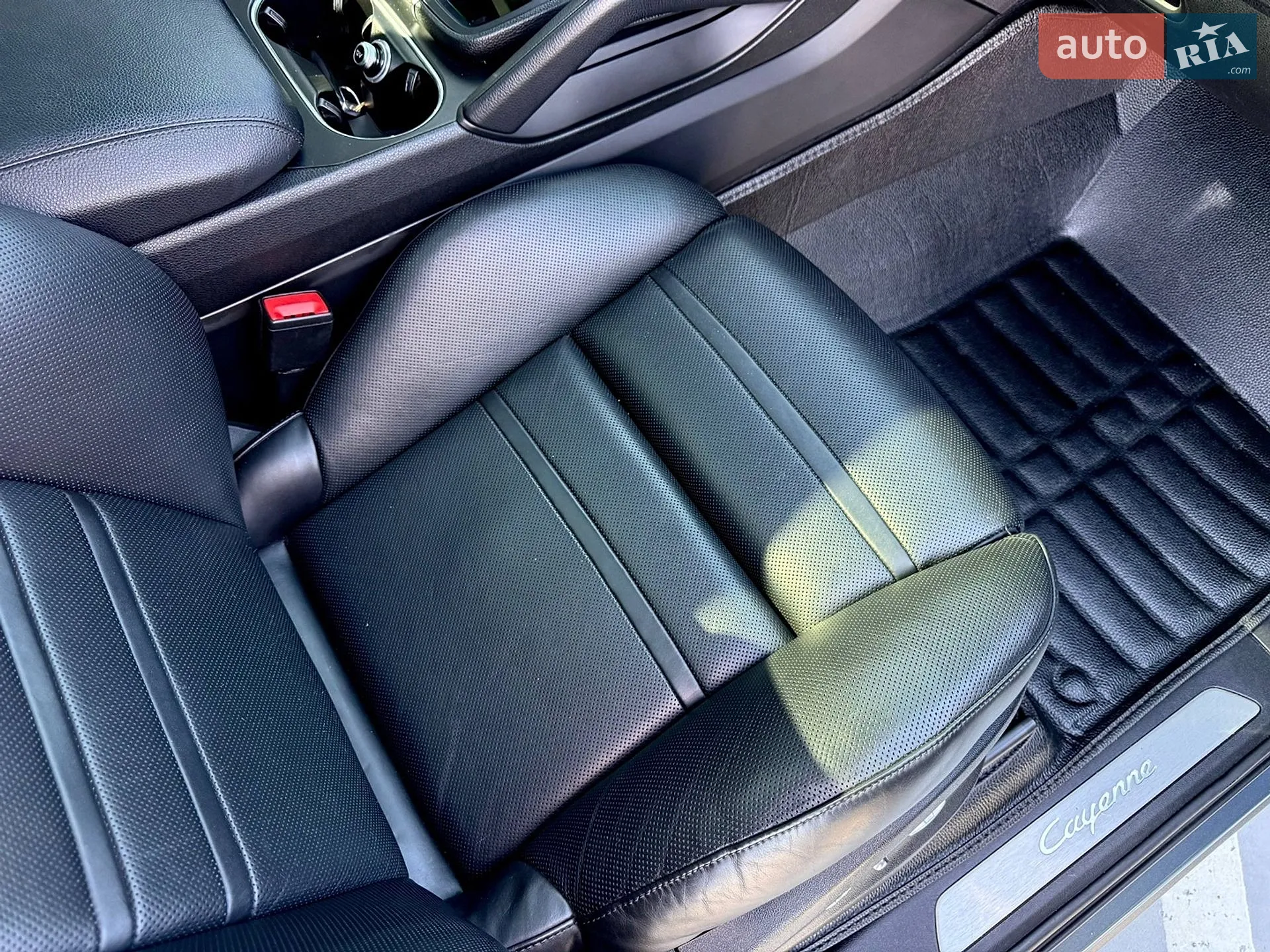 2019 Porsche Cayenne - мініатюра 49